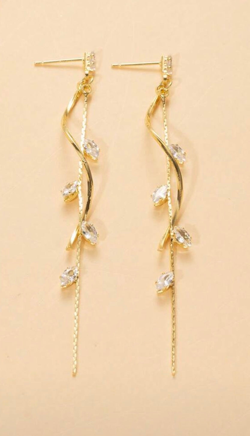 Elegant Long Leaf Tassel Earrings
