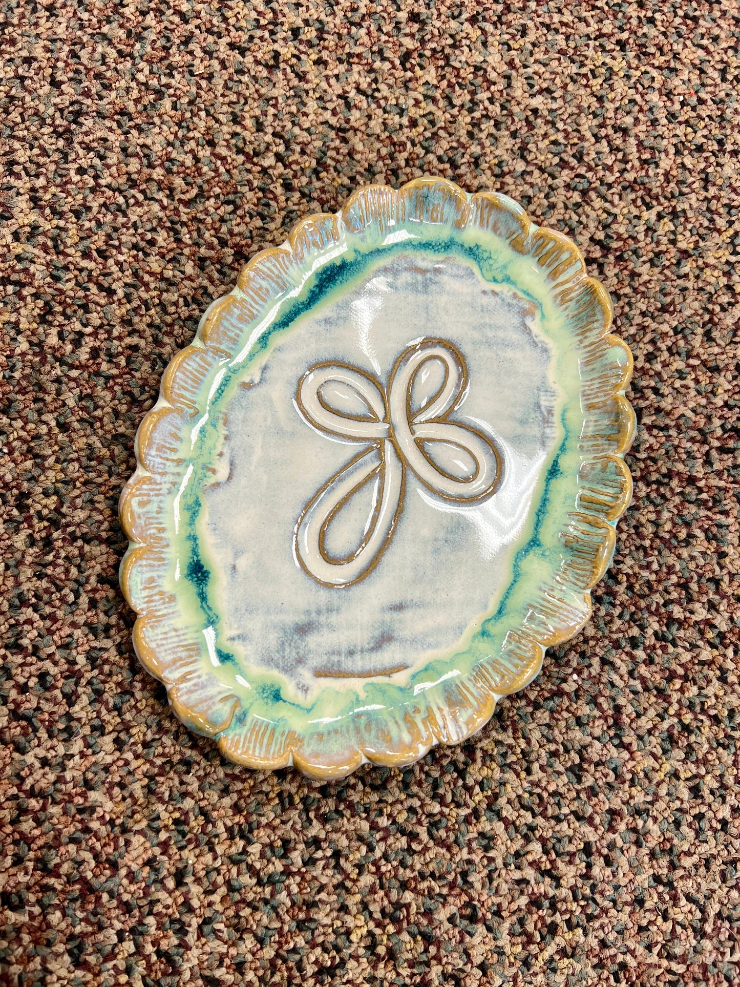Scalloped Cross Dish