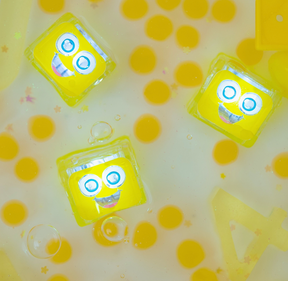 Glo Pals Light Up Cubes