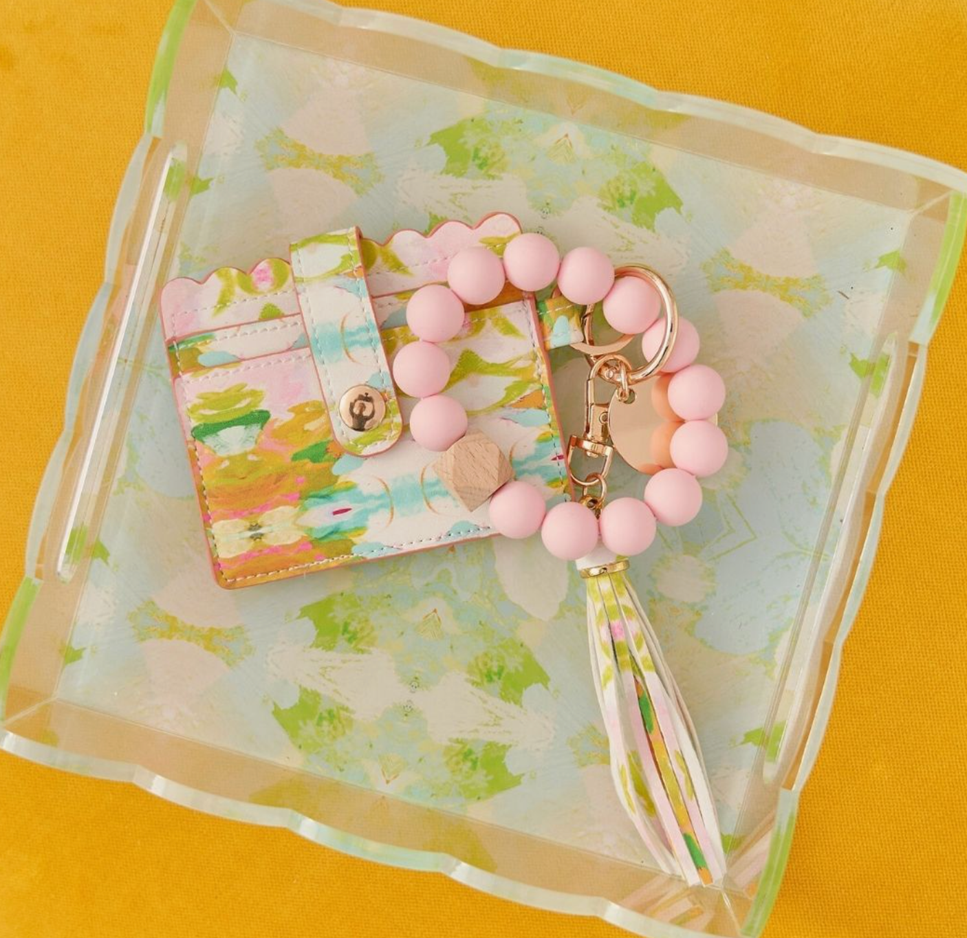 MT Laura Park Scalloped Tray