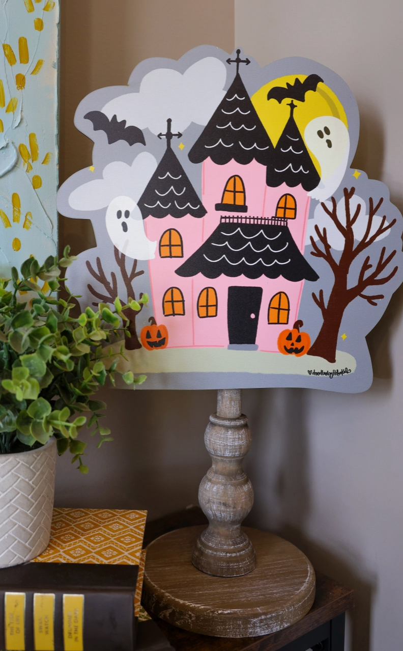 Pink Haunted House Topper
