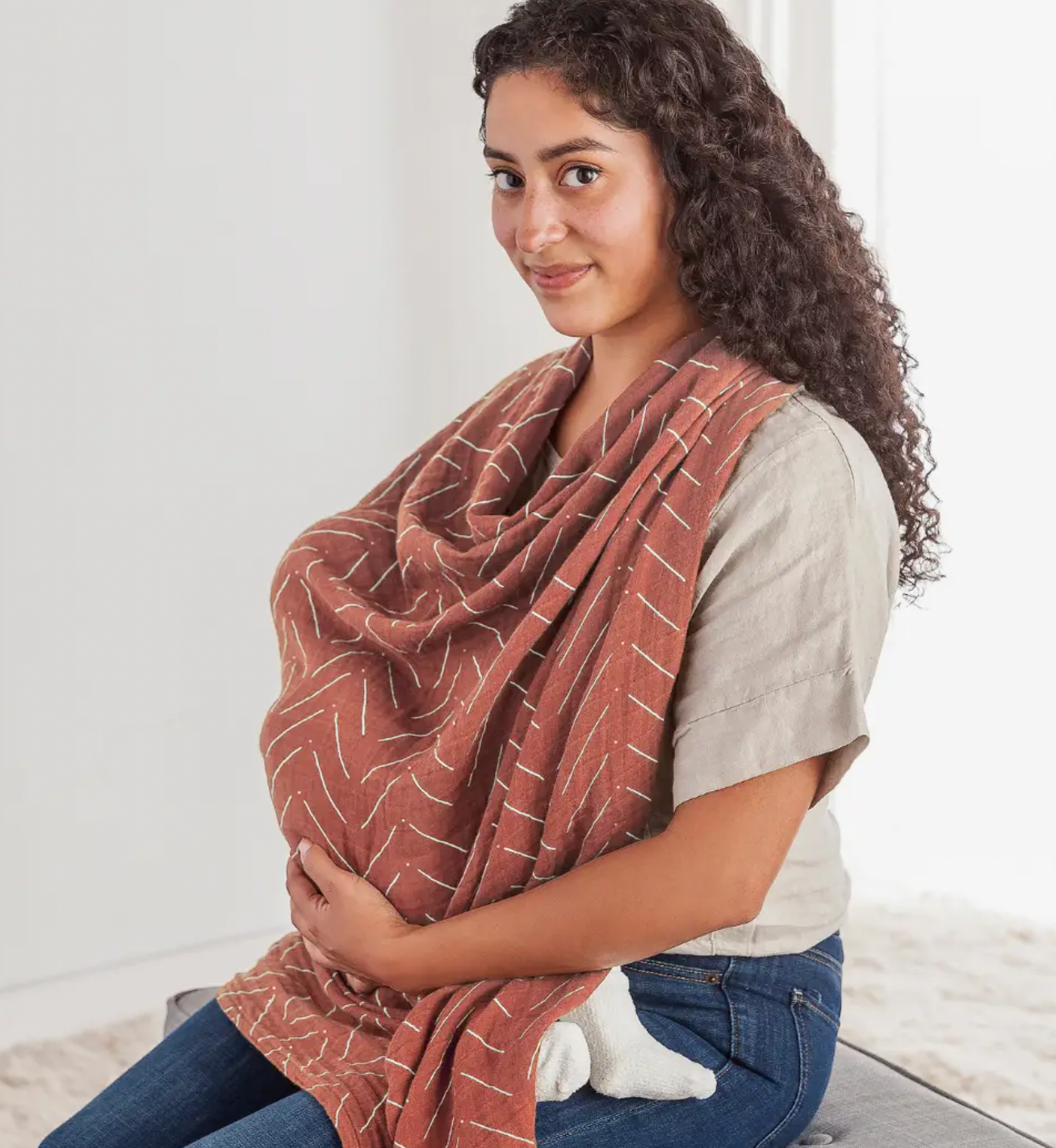 Itzy Ritzy Breastfeeding Boss