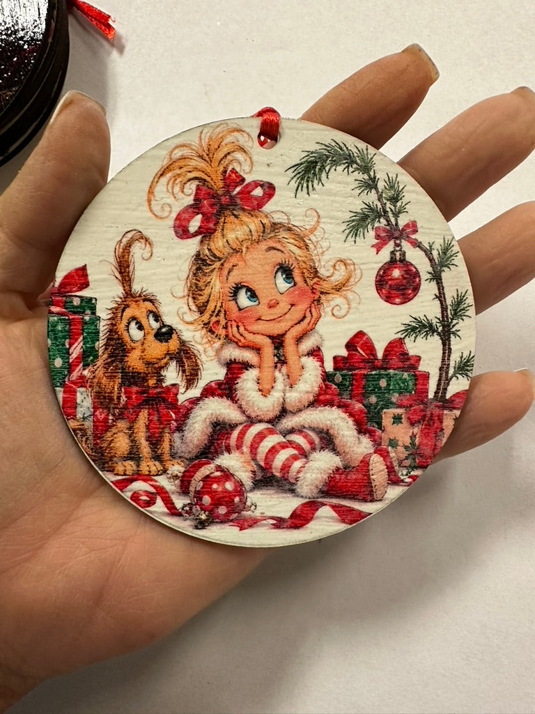 Cindy-Lou Who and Max Ornament