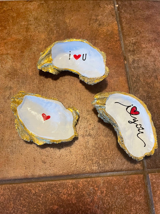 Oyster shell jewelry holders (small) - 1
