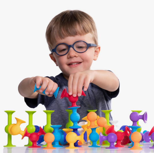 Fat Brain Toy Co. Squigz Starter Set