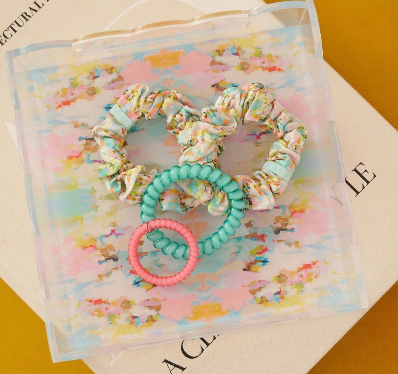 MT Laura Park Scalloped Tray