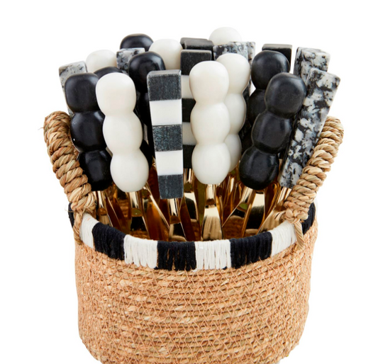 Black and White Marble Spreader