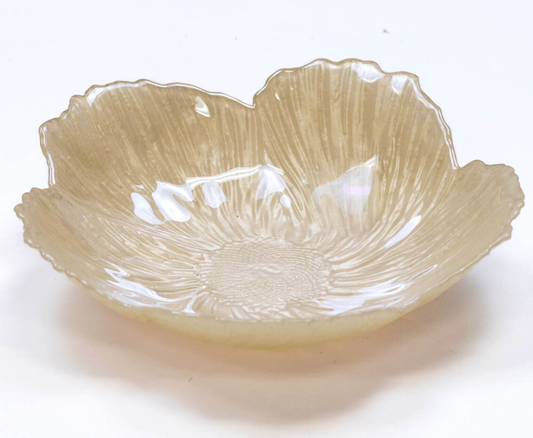 MT Magnolia Glass Serving Bowl