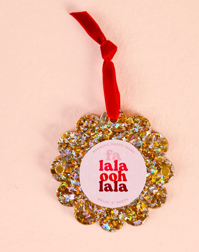 MT Scalloped Acrylic Frame Ornament