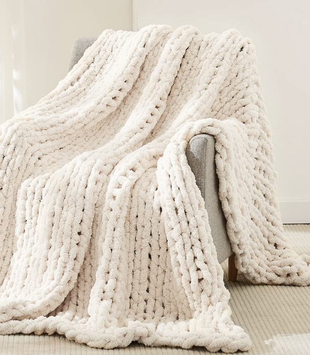 Chunky Knit Blanket Class 2/12/26 6pm-8pm $70