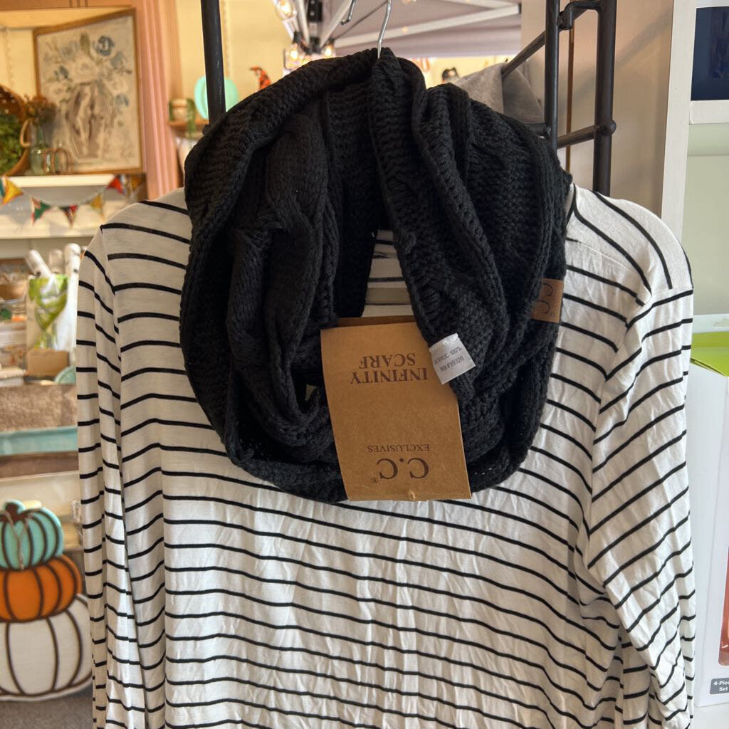 Solid Cable Knit CC Infinity Scarf-Black
